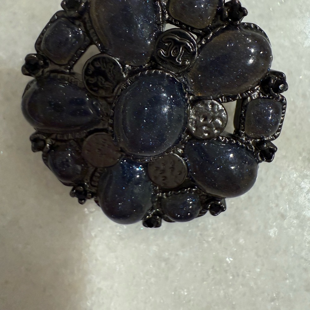 authentic Chanel Gripoux  Button
